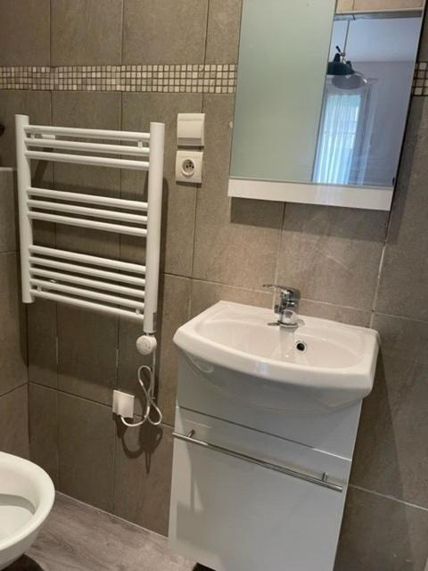 Studio Paris Tour Eiffel Экстерьер фото